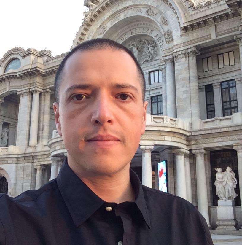                     Carlos Alcocer